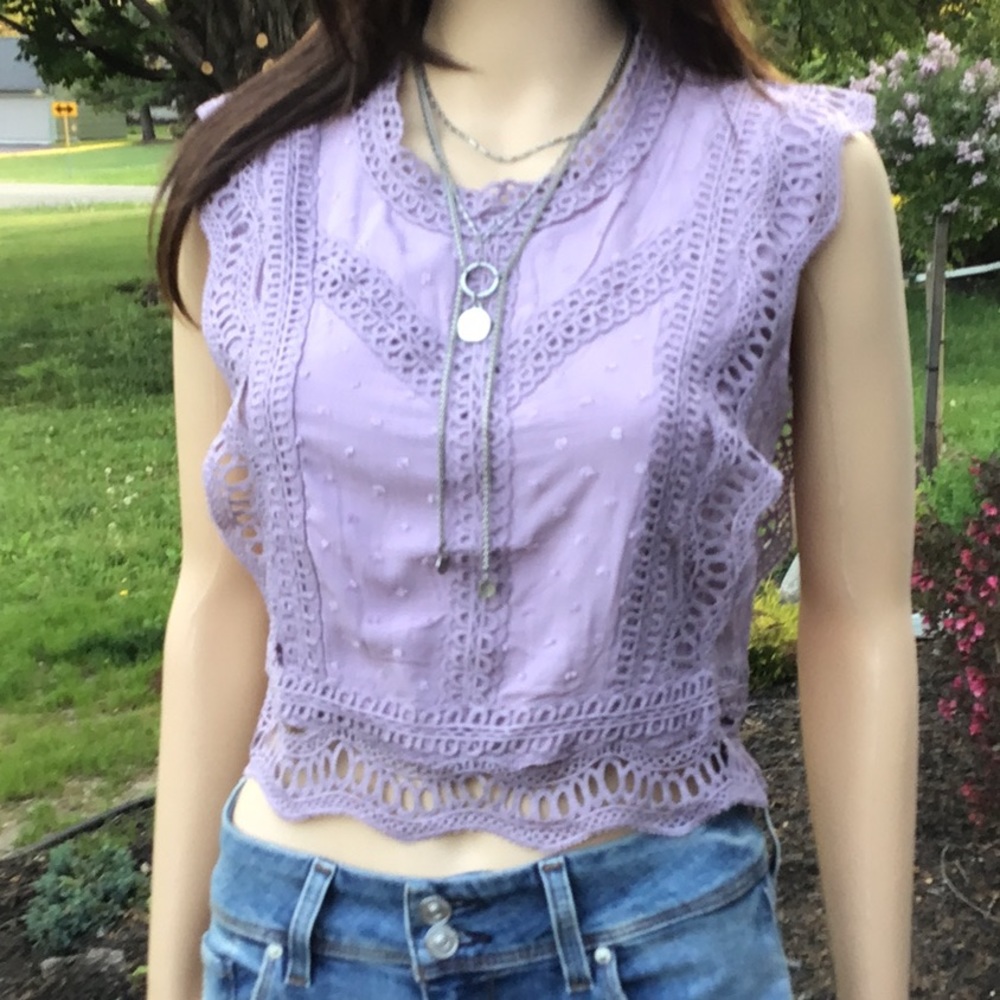 GORGEOUS DETAILED VIOLET CROP TOP - Picture 11 of 14